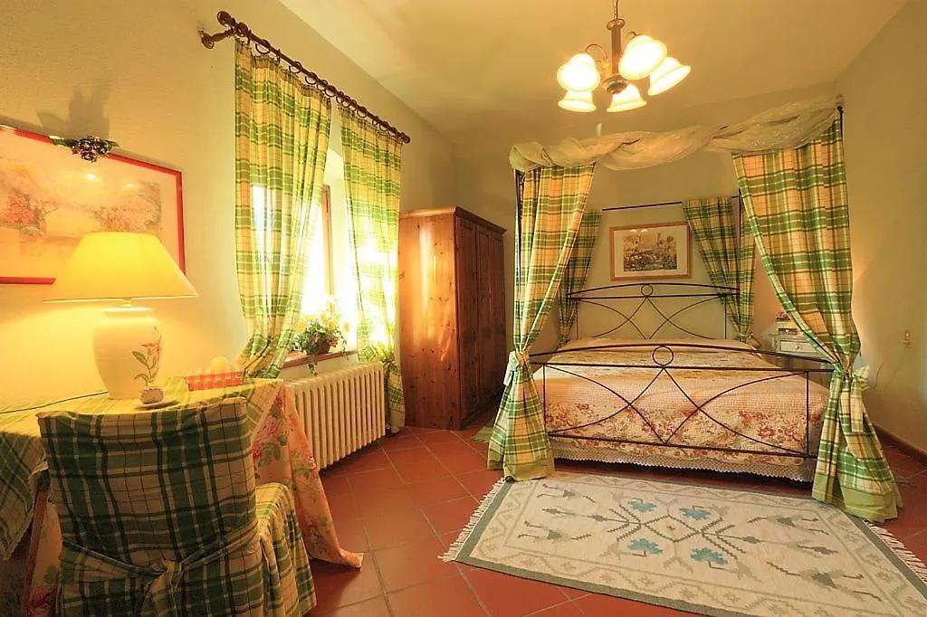 Casa Vacanze Casa Italia Lamporecchio Vakantieboerderij